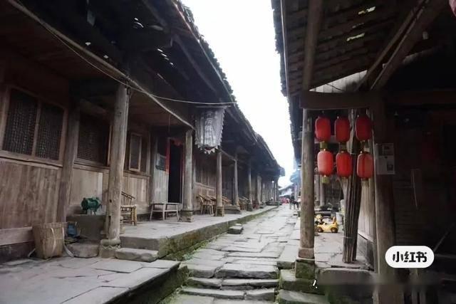 皇冠地下城选关版